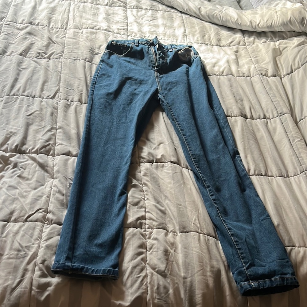 Mom Jeans- BOOHOO size 4 TALL. Never worn and approximately a 34 inch inseam.